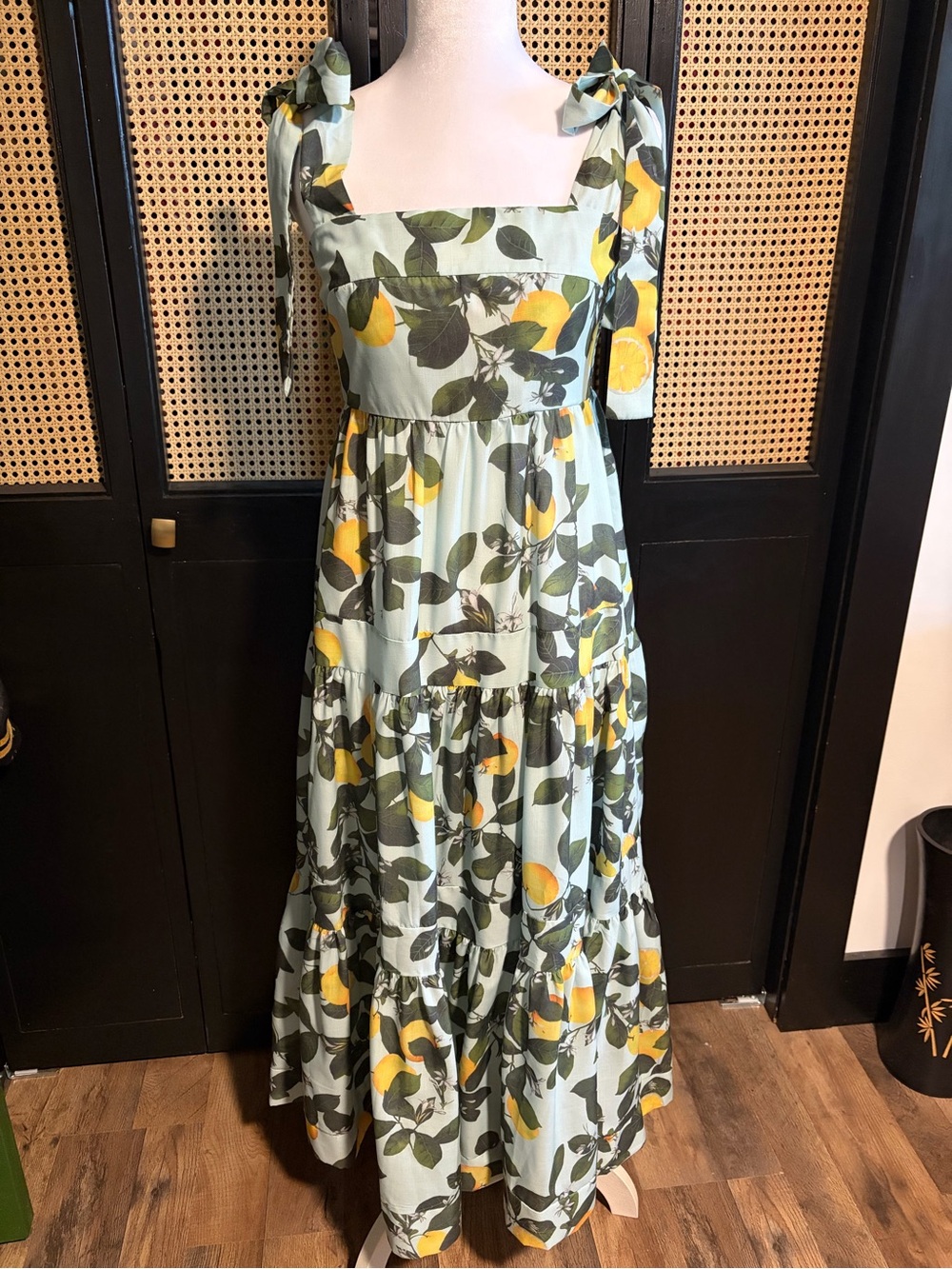 chic Sage Green Lemon-Print Tie-Shoulder Maxi Dress